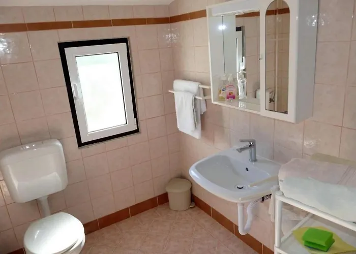 With Parking Space Barbat, Rab - 23180 Apartment