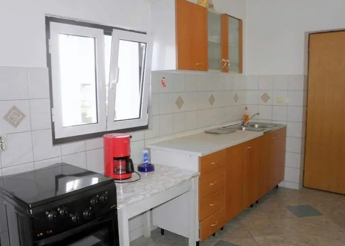 Apartment With Parking Space Barbat, Rab - 23180 Rab Town
