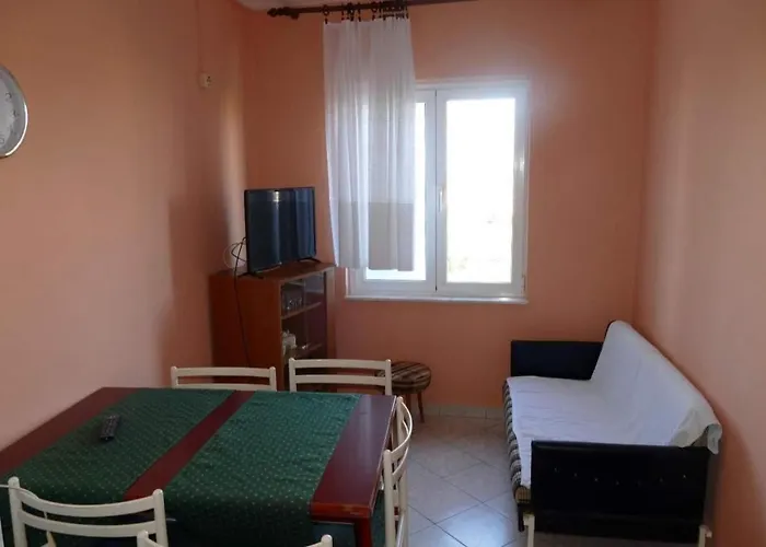 Apartment With Parking Space Barbat, Rab - 23180 Rab Town